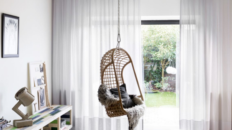Angelique Curtain on rings