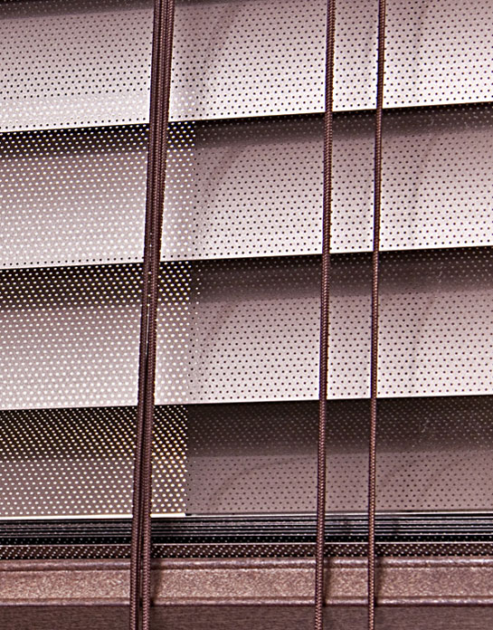 Characteristics Aluminum venetian blinds 50mm