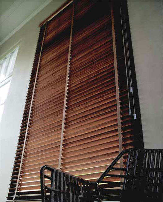 Characteristics Wooden blinds 50mm, belt ladder