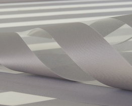 Free-hanging blackout roller blinds day night
