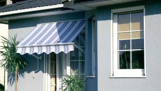 Balcony awnings