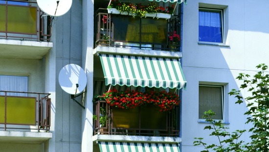 Balcony awnings