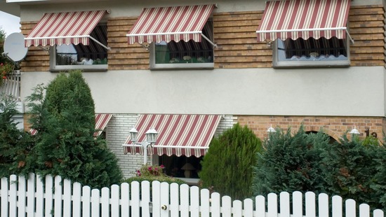 Balcony awnings