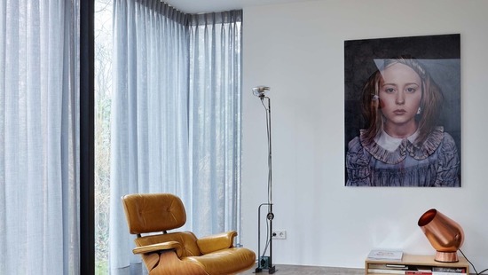 
										Electric curtain rails
																						