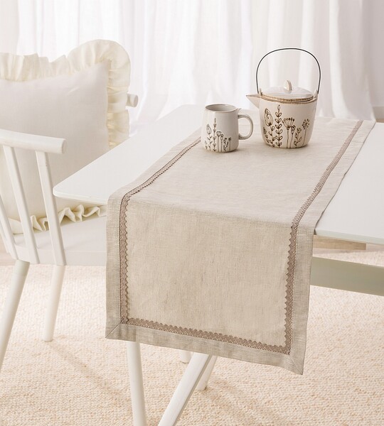 Table Runner with Lace 40x160 cm